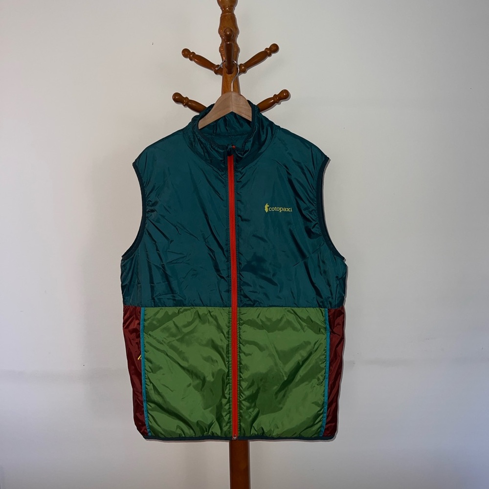Cotopaxi reversible vest